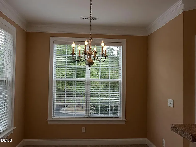 822 Providence Glen Dr — Photo 6