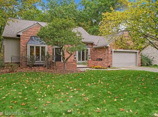 1342 Hathaway Rising, Rochester Hills, MI 48306