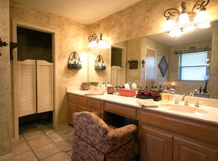 508 E Mesquite St, Abbott, TX 76621