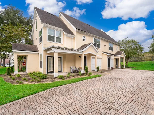 6593 Queens Borough Ave APT 205, Orlando, FL 32835
