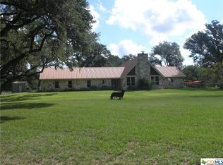 2881 Live Oak Rd, Cuero, TX 77954