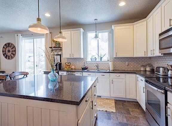 3rd image of 4719 W Cobblefield Dr