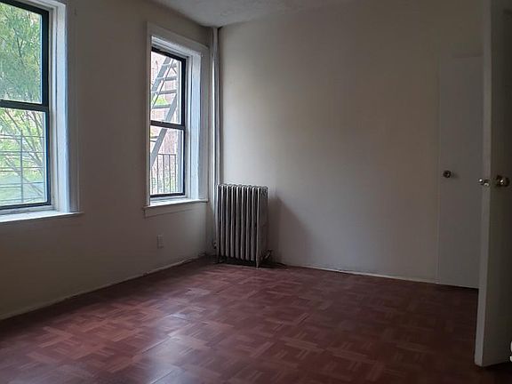 2nd image of 1104 Manor Ave APT 2D
