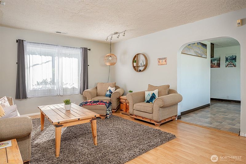 4th image of 137 Aden Street SW