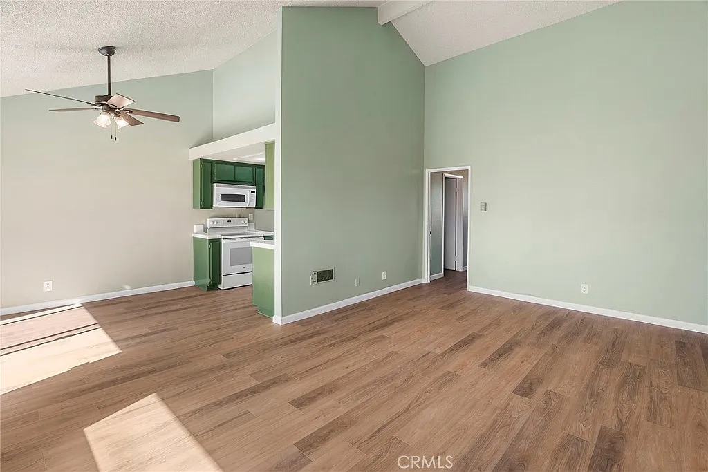 Building Photo - 15000 Halldale Ave #213