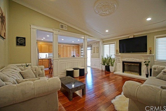 1st image of 9378 Hemlock Ave