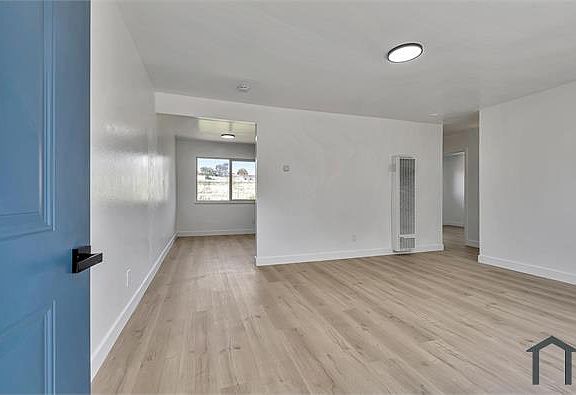 3rd image of 344 Pennsylvania Dr APT 1
