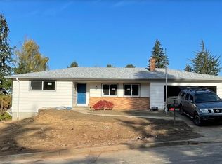 9333 SE Sun Crest Dr, Happy Valley, OR 97086
