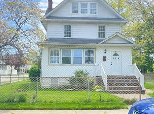 124 Oak Ave, Hempstead, NY