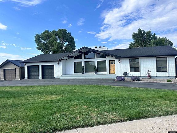 2nd image of 1337 Uinta Dr
