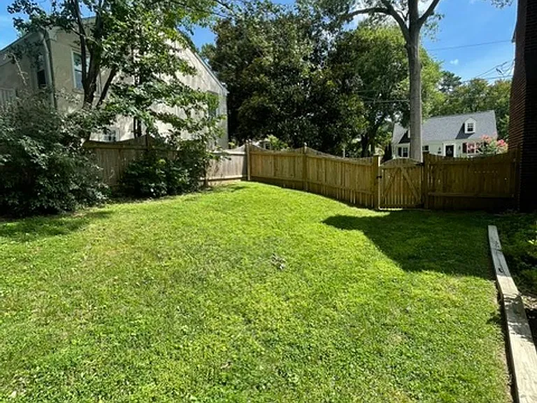 4408 Glenridge St — Photo 28