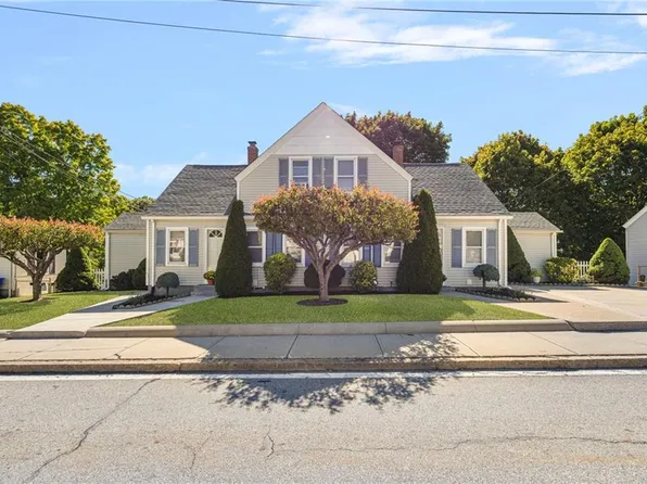 95-97 Providence St, West Warwick, RI 02893