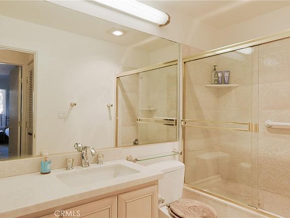 4th image of 1012 Cacique St #1