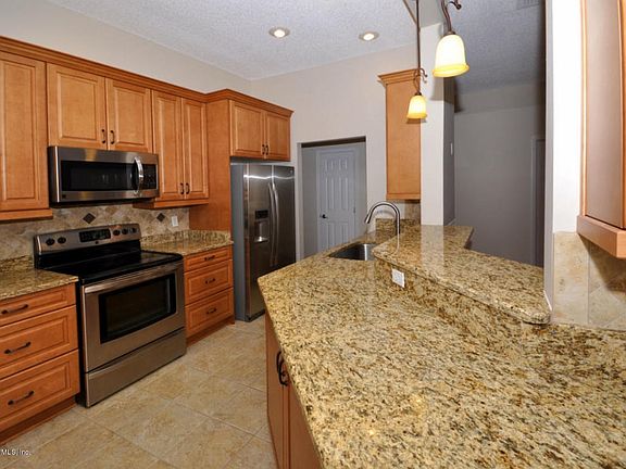 5th image of 2109 Brighton Bay Trl
