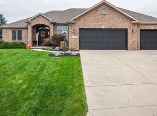 11912 Fairway Winds Ct, Fort Wayne, IN 46814