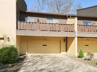 874 Hampton Ridge Dr, Akron, OH 44313