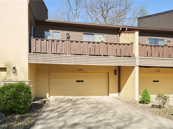 874 Hampton Ridge Dr, Akron, OH 44313