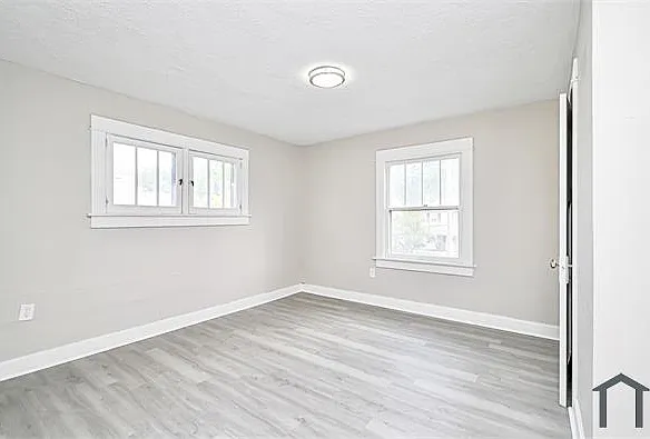312-314 Pointview Ave #314 — Photo 24