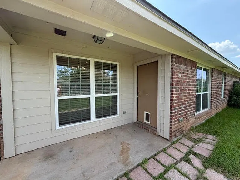 10209 Lilac Ln #B — Photo 20