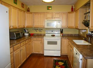 2910 Southland St SW, Cedar Rapids, IA 52404