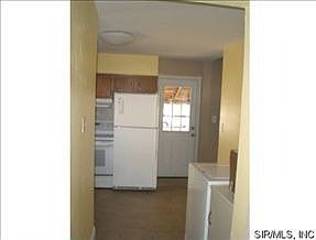 3rd image of 1012 W Main St