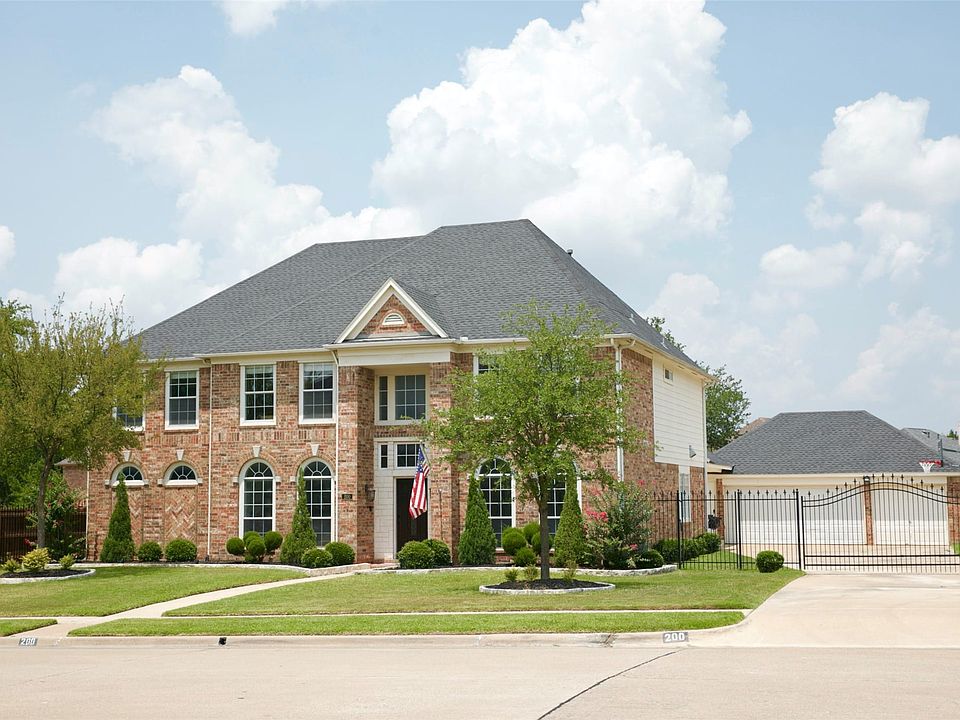 1st image of 200 Lovegrass Ln