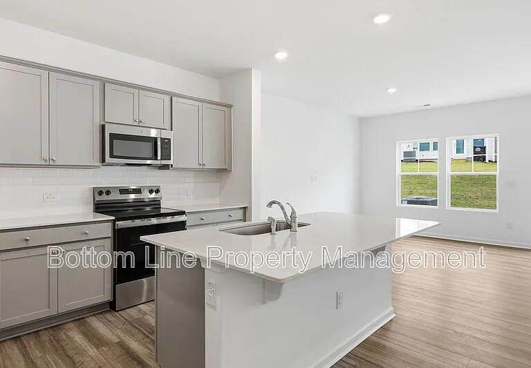 27 Broward Ln — Photo 25