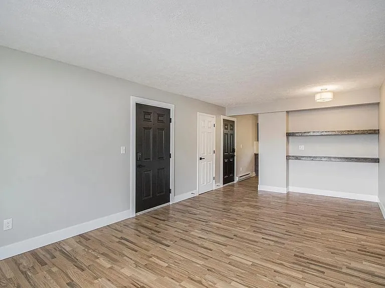 2416 Texel Dr N #3 — Photo 8