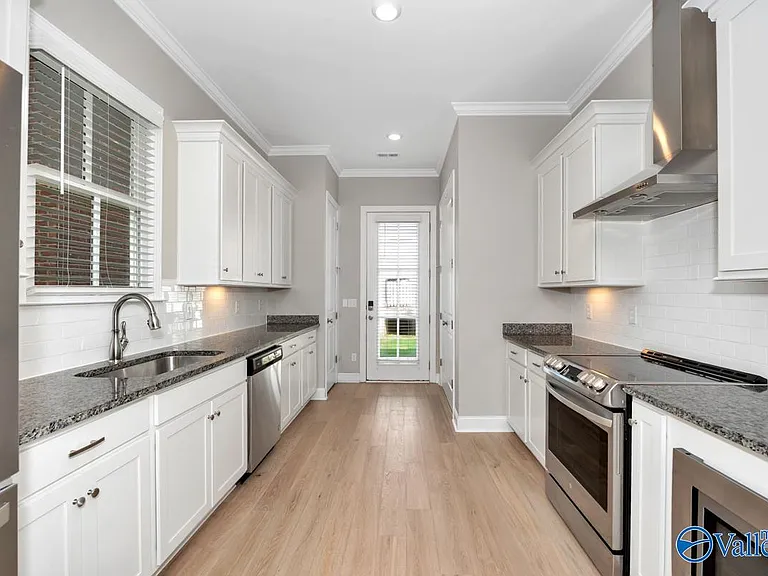 42 Pine St NW — Photo 5