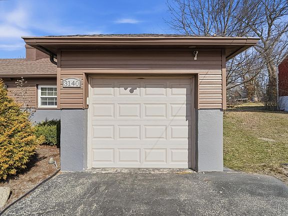 4th image of 3140 Banning Rd