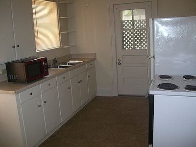 4th image of 165 Cordova St #A