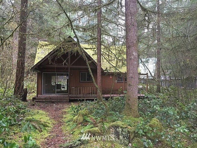1st image of 49 Northwoods