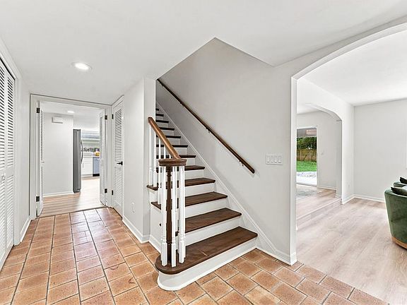 5th image of 11735 LIPSEY ROAD