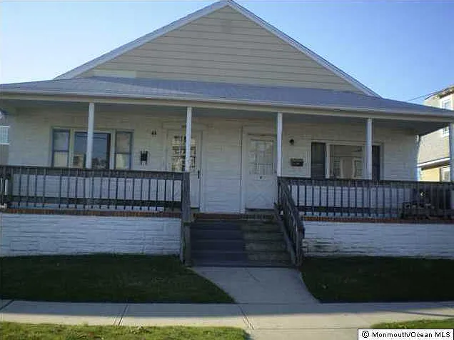 109 13th Ave #A