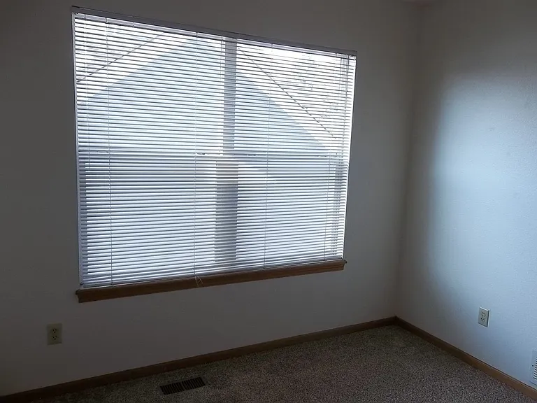 3425 Red Mountain Dr — Photo 8