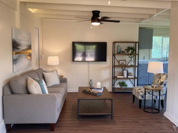 2842 Old Haleakala Hwy, Makawao, HI 96768