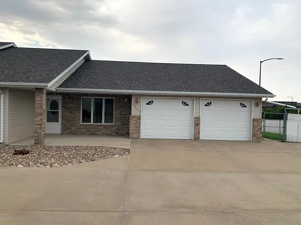 2547 10th Ave W, Dickinson, ND 58601