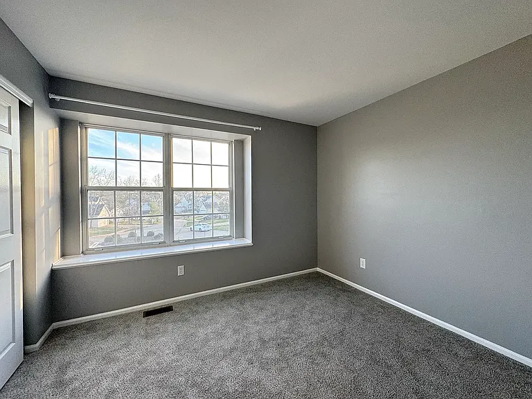 2301 Kingstowne Place Ct — Photo 16