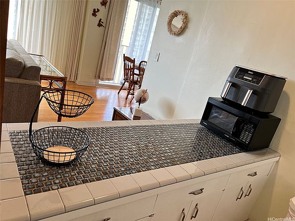 4th image of 1511 Nuuanu Ave APT 1228