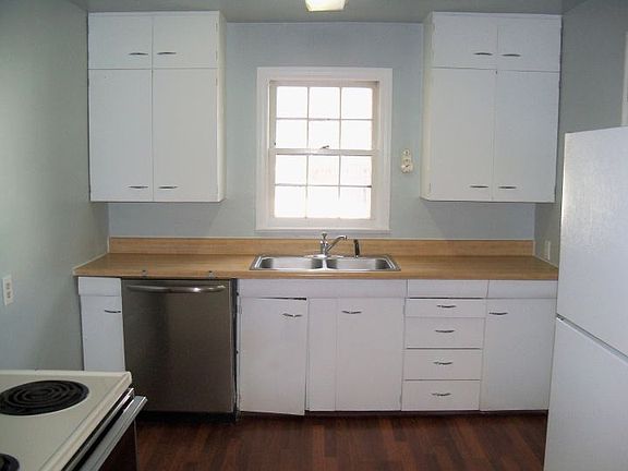 3rd image of 543 Broadwater Ave