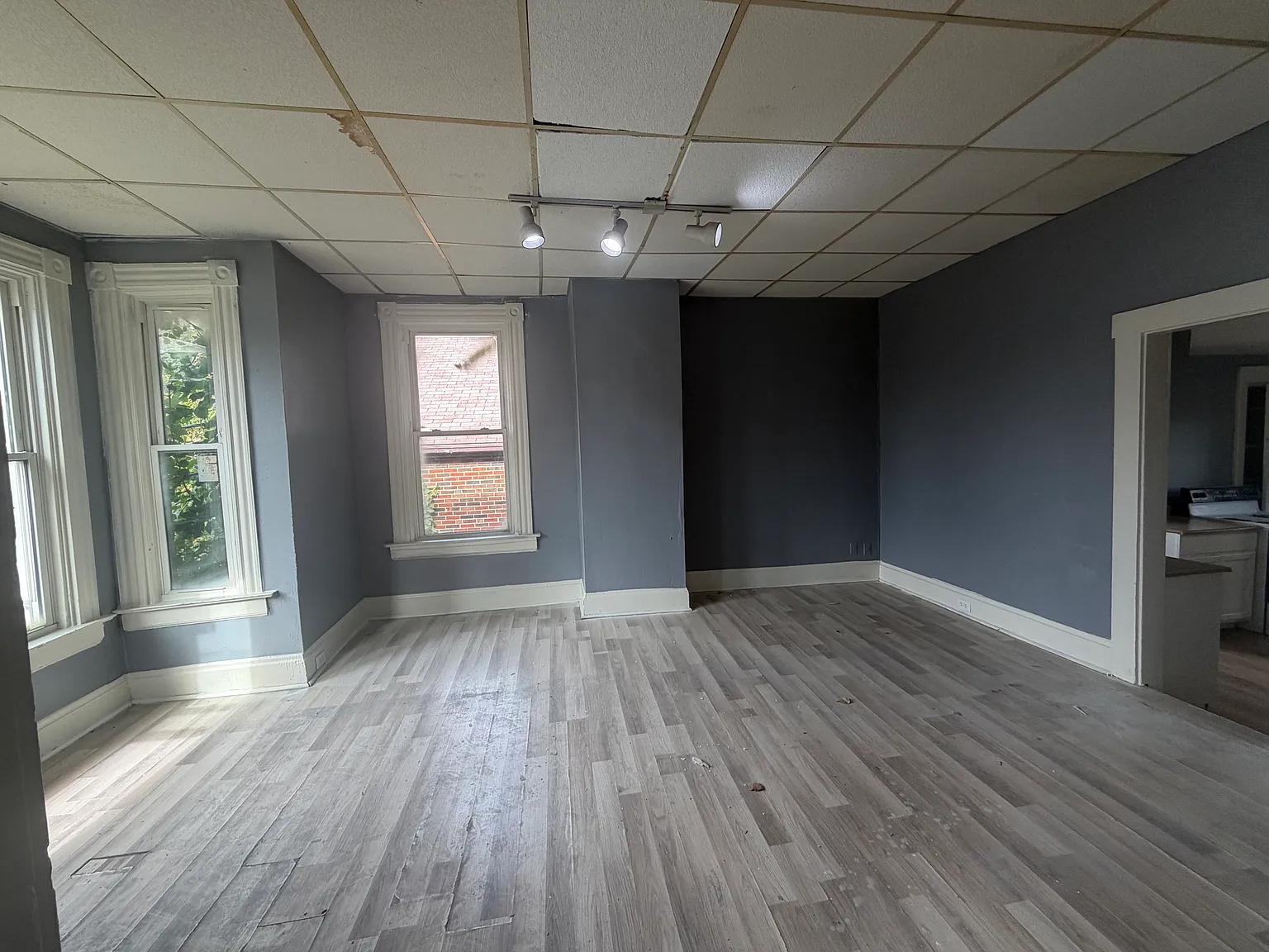 3 bed, 1800 sqft, $1,690 — Photo 2