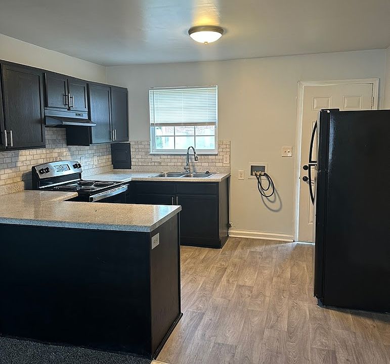 1st image of 4301 Grand St #4201A