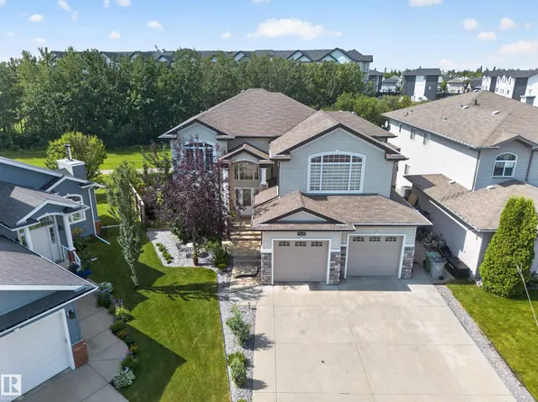 118 Lakeland Point E, Beaumont, AB T4X 0B4