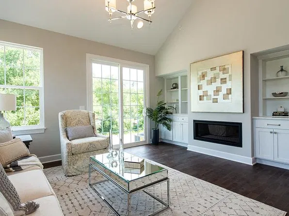 HIGHPOINT Countryside Townhomes, 10766-10711 Clocktower Dr, La Grange, IL 60525