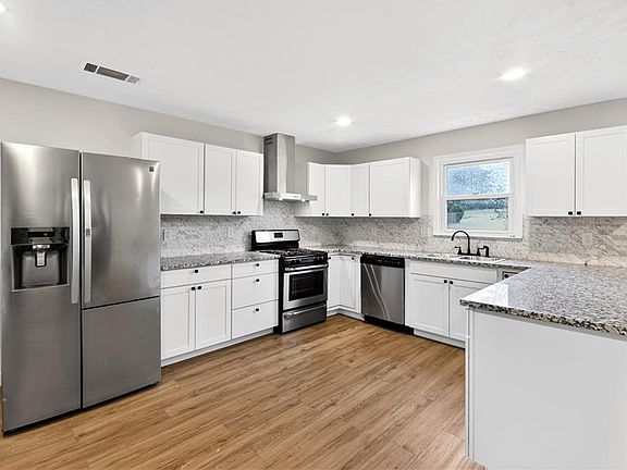 5th image of 2776 Parcel Rd