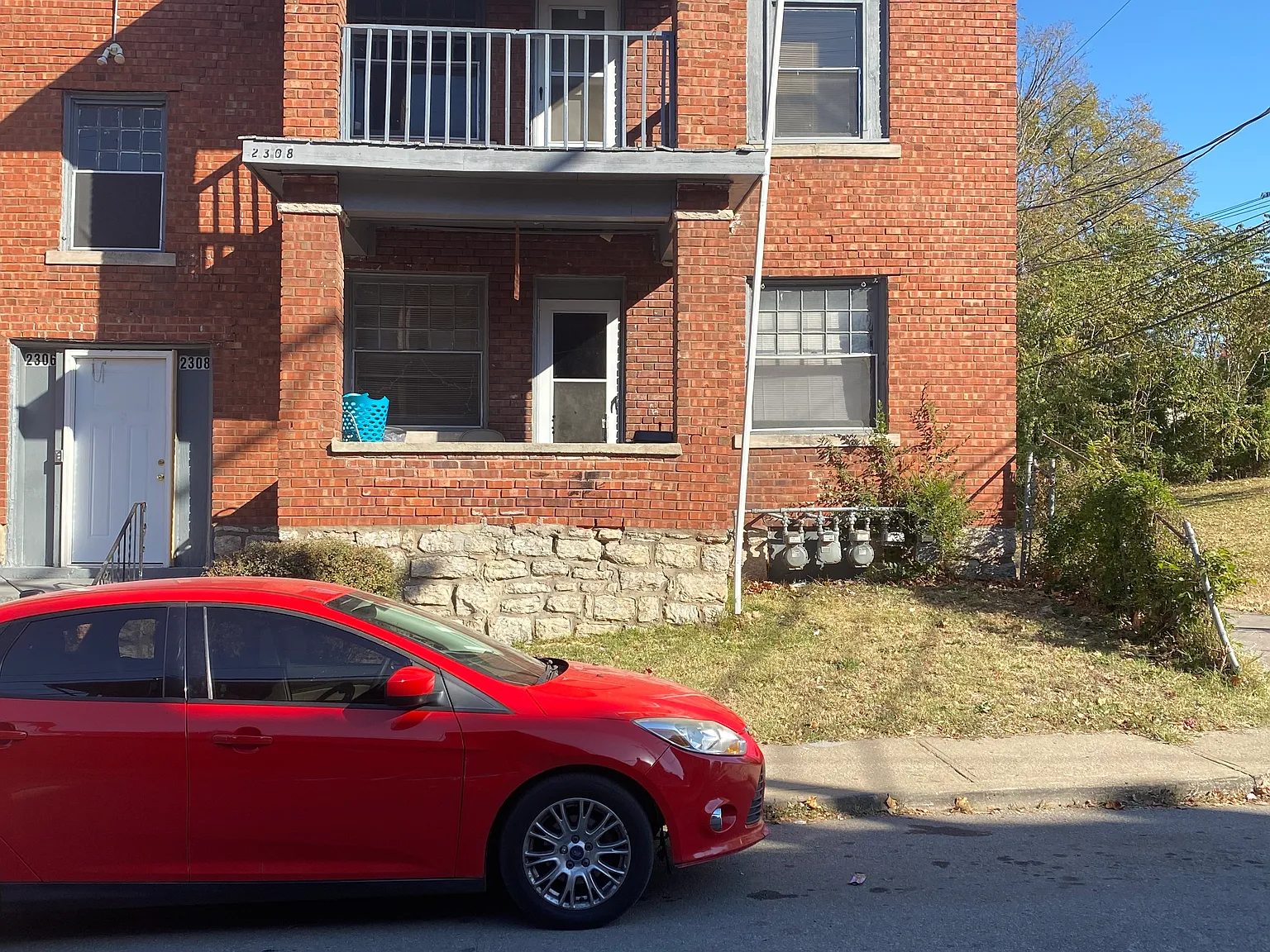 2 Bedroom/ 1 Bathroom - 2308 E. 28th St. — Photo 1