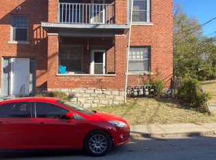 2 Bedroom/ 1 Bathroom - 2308 E. 28th St., Kansas City, MO 64109