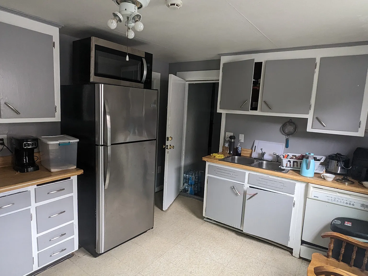 2 bed, 1100 sqft, $1,450 — Photo 2