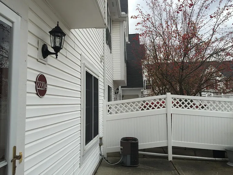22204 Cape Cod Way — Photo 1