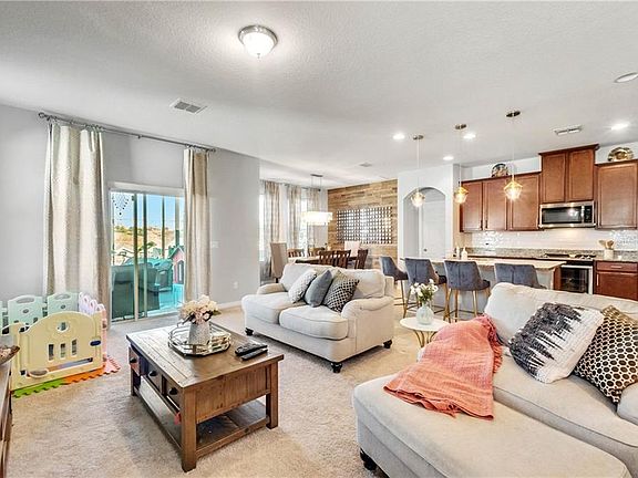 4th image of 1444 Cabot Dr